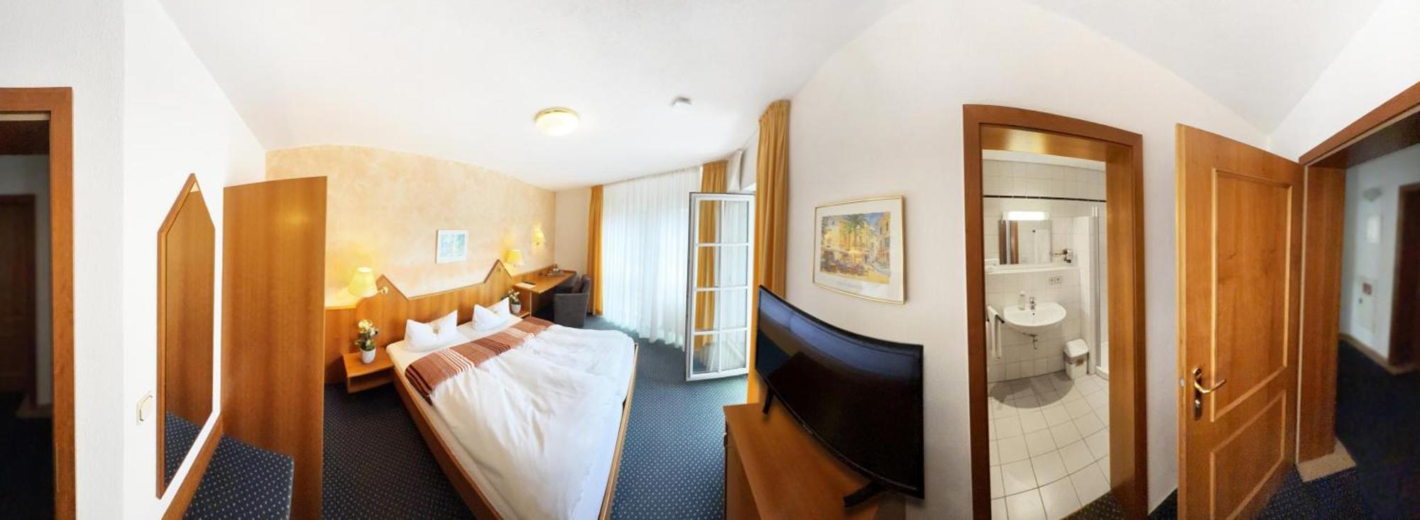 Hotel Schoene Aussicht Гіссен Екстер'єр фото
