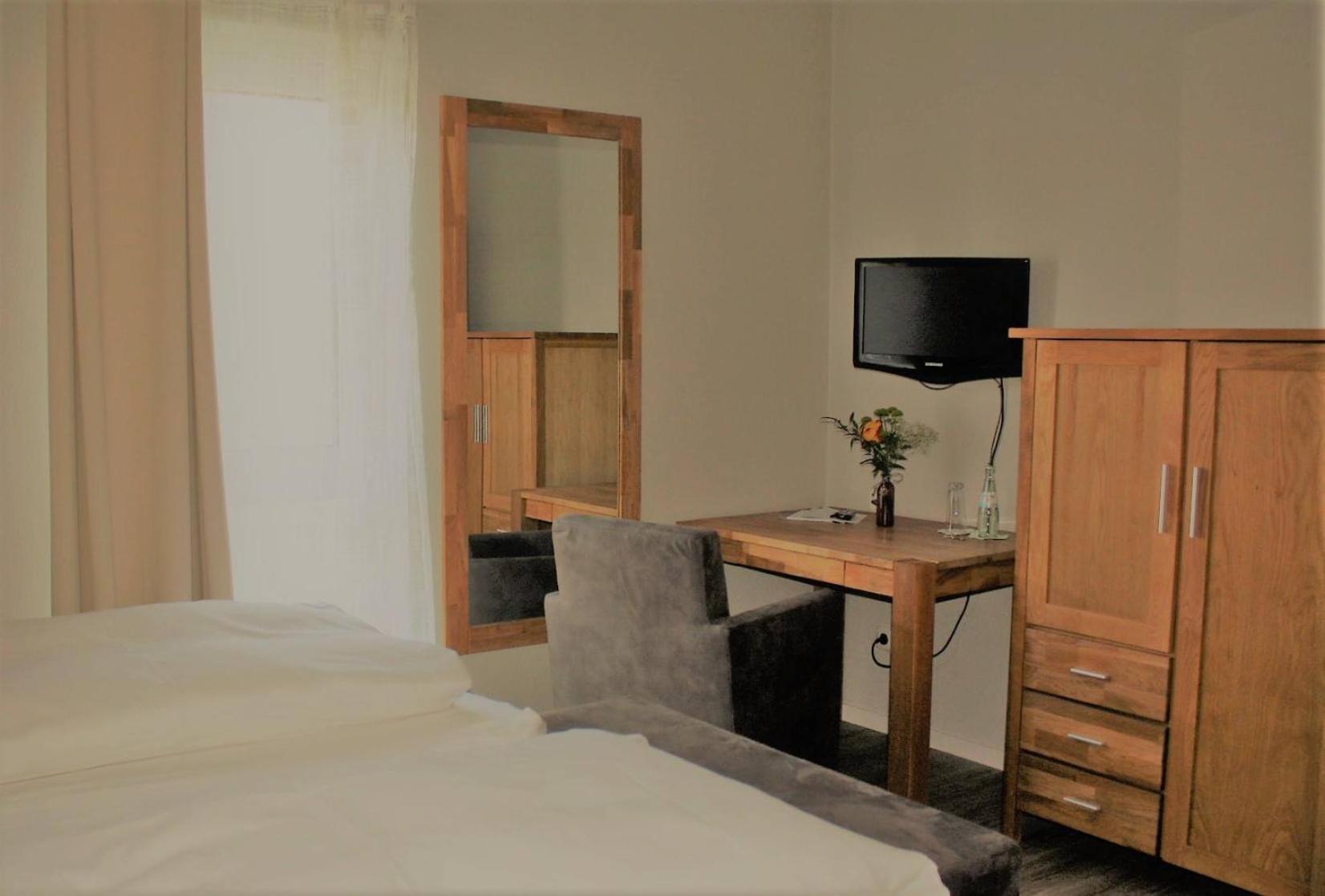 Hotel Schoene Aussicht Гіссен Екстер'єр фото